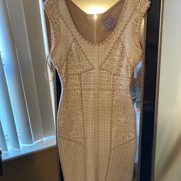 Dress - Picture 2 of 3